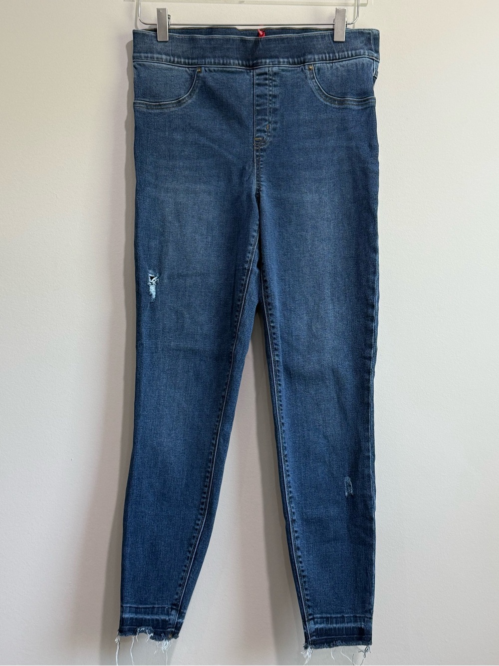 SPANX Ankle Distressed Jeggings Size Large✨